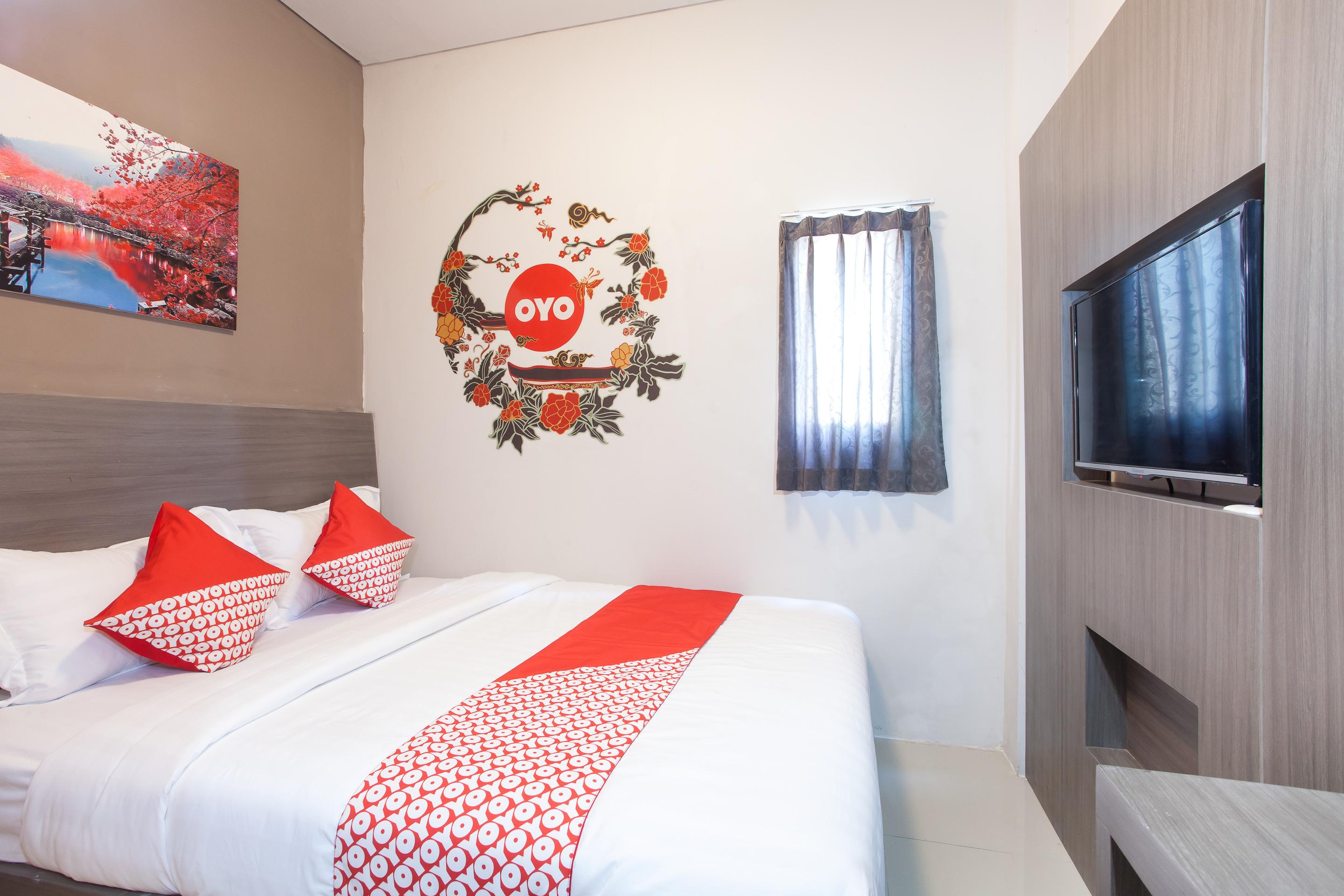 We Stay Residence Redpartner Surabaya Exteriör bild