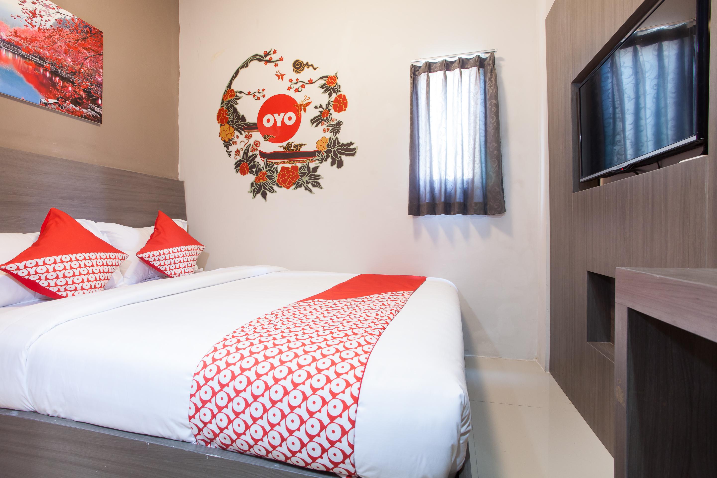 We Stay Residence Redpartner Surabaya Exteriör bild